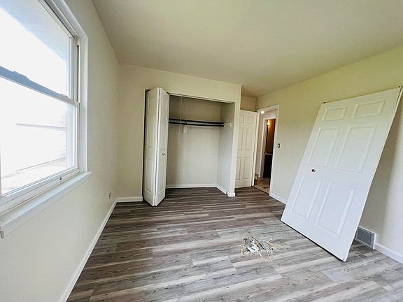 5th image of 4061 28th Ave