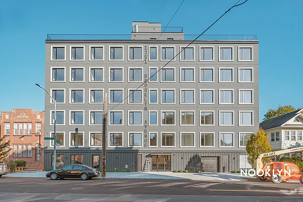 Rented by Nooklyn NYC LLC | media 52