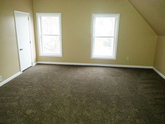 3rd image of 3255 Logan Ave N