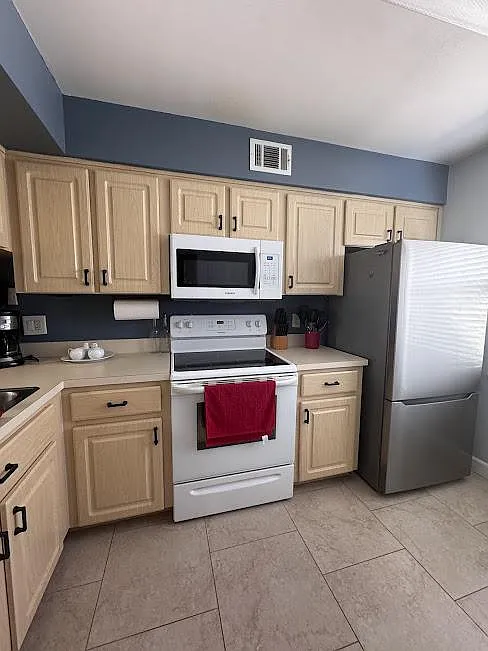 Building Photo - 3239 Candle Ridge Dr