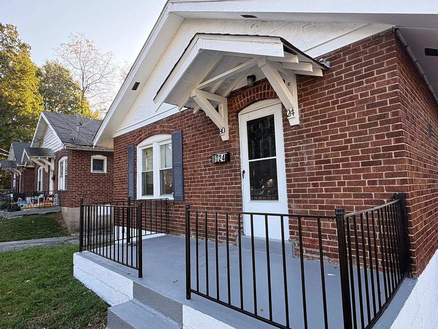 8024 Cler Ave — Photo 2