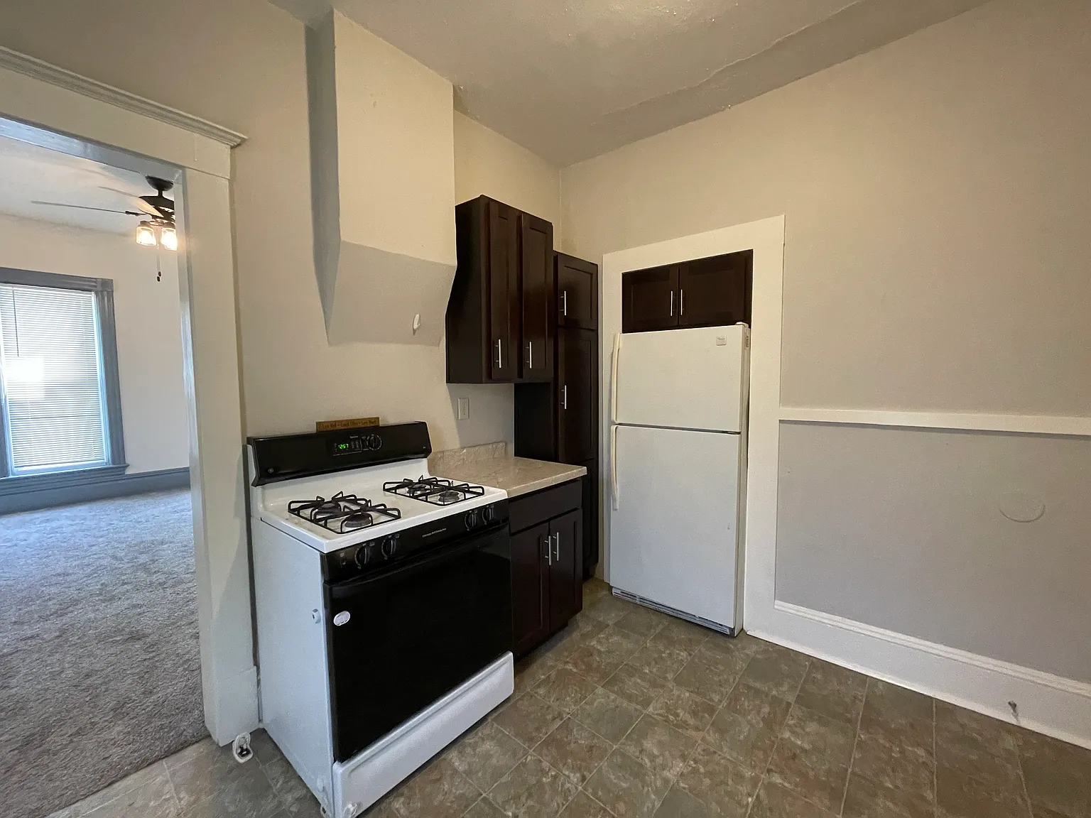 Studio, 476 sqft, $975 — Photo 1