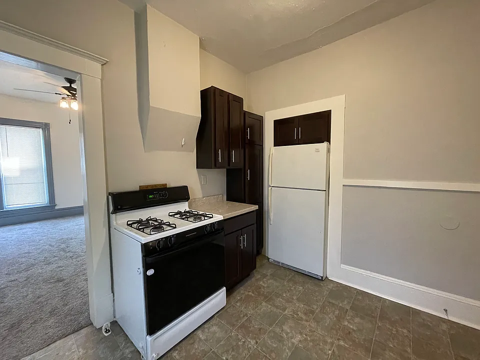 703 Fremont Ave NW #2N