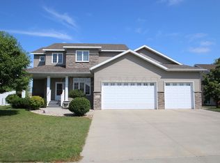4223 35th Ave S, Fargo, ND 58104