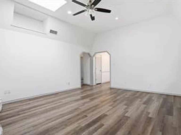 4612 Applewood Rd — Photo 14