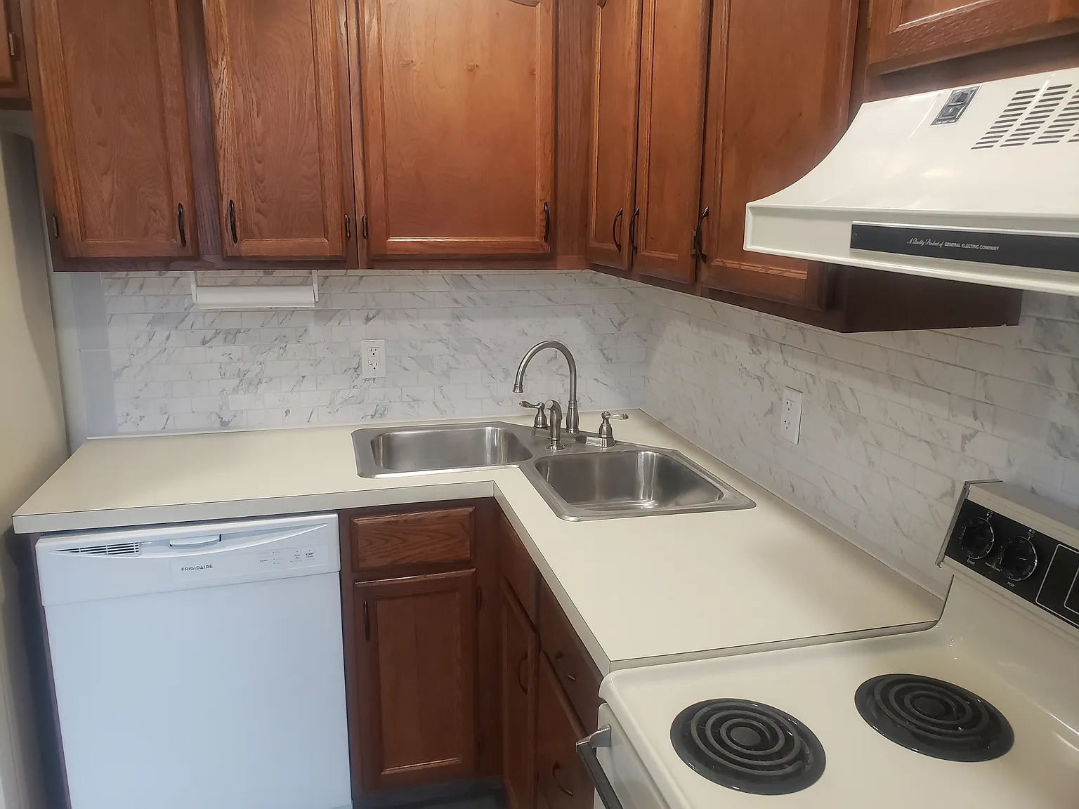 1333 Pierce Ave — Photo 2