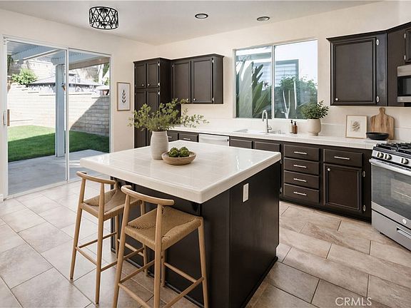2nd image of 32029 Cypress Way