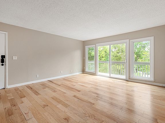 4th image of 21 Vaughns Gap Rd APT 23