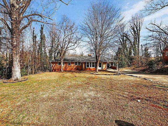 3rd image of 723 Ridgedale Dr