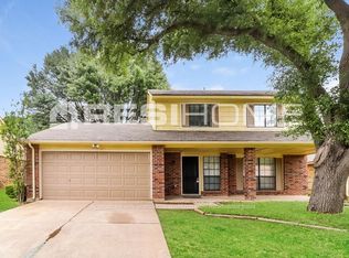 3312 Forest Creek Dr, Fort Worth, TX 76123