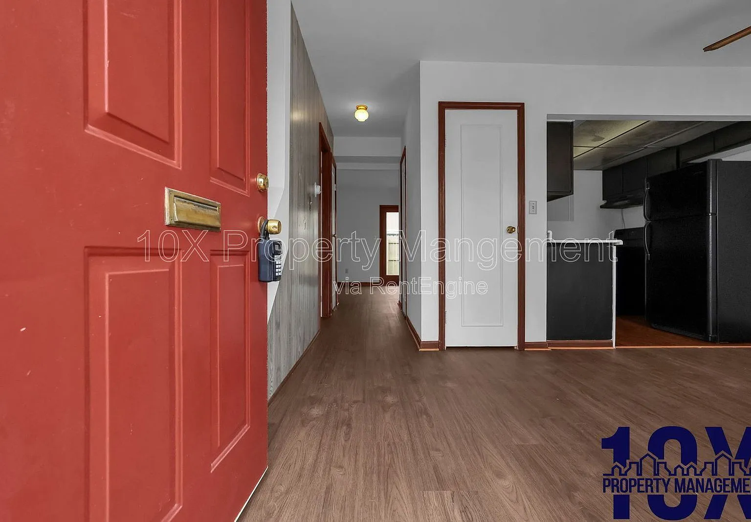 3 bed, 1.5 bath, 1140 sqft, $1,400 — Photo 4