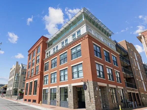 225 Strand St #202, Alexandria, VA 22314