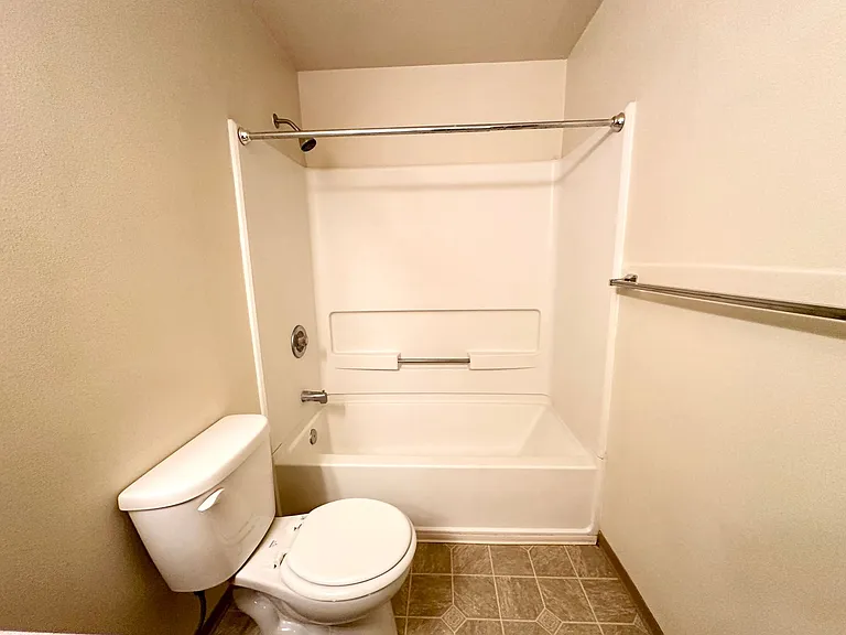 808 Juniper Ave — Photo 13