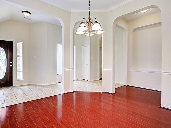 4th image of 3423 Highland Point Ln