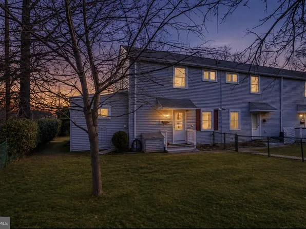 9 Southway A Southway, Greenbelt, MD 20770