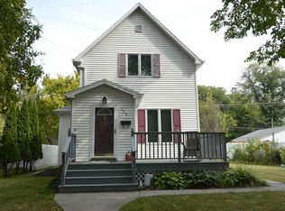 809 Walnut St, Grand Forks, ND 58201