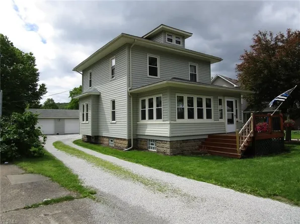 364 E Main St, Gnadenhutten, OH 44629