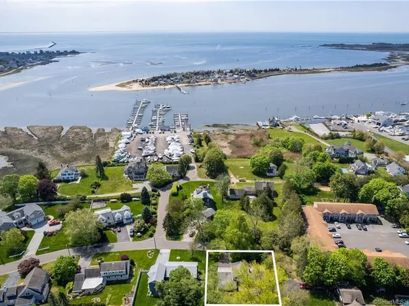 26 Indian Drive, Clinton, CT 06413
