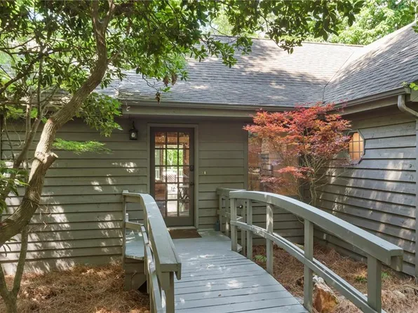 26 Laughing Fox Knl, Jasper, GA 30143