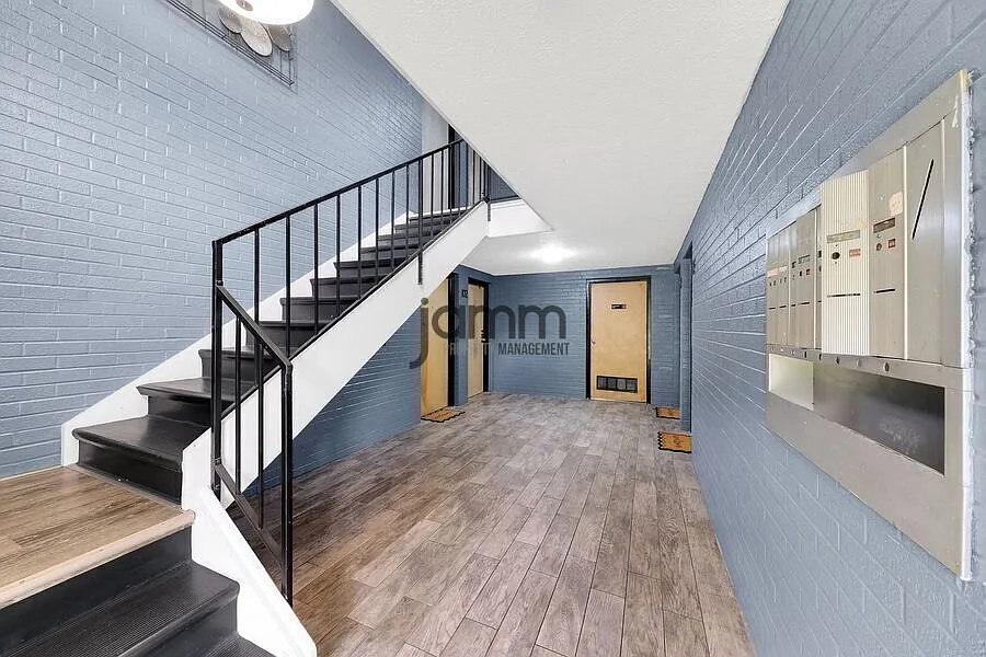 Cozy 1 Bedroom 1 Bathroom Unit in Westlake! — Photo 4