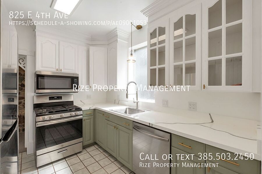 1st image of 825 E 4th Ave