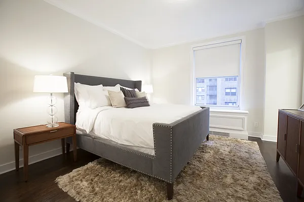 Rented by Stonehenge NYC LLC | media 71