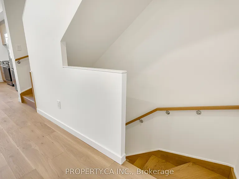 301 Keele St #3 — Photo 37