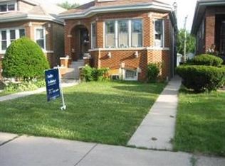 4611 W Altgeld St, Chicago, IL 60639