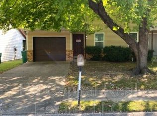 108 Sunnyside St #A, O'Fallon, IL 62269