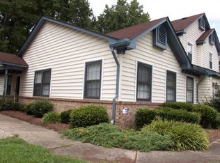 1023-A Winged Foot Ct, Chesapeake, VA 23320