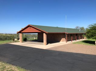 2490 W Beverly Cir, Oracle, AZ 85623