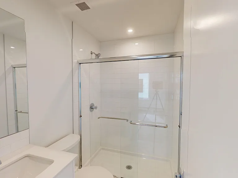 526 15th Ave SW — Photo 11