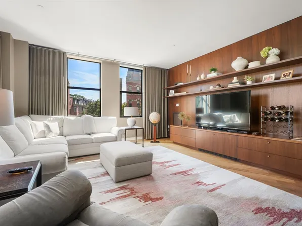 285 Columbus Ave #205, Boston, MA 02116