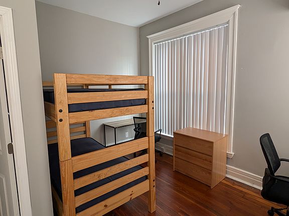 4th image of 848 S 2nd St APT 2