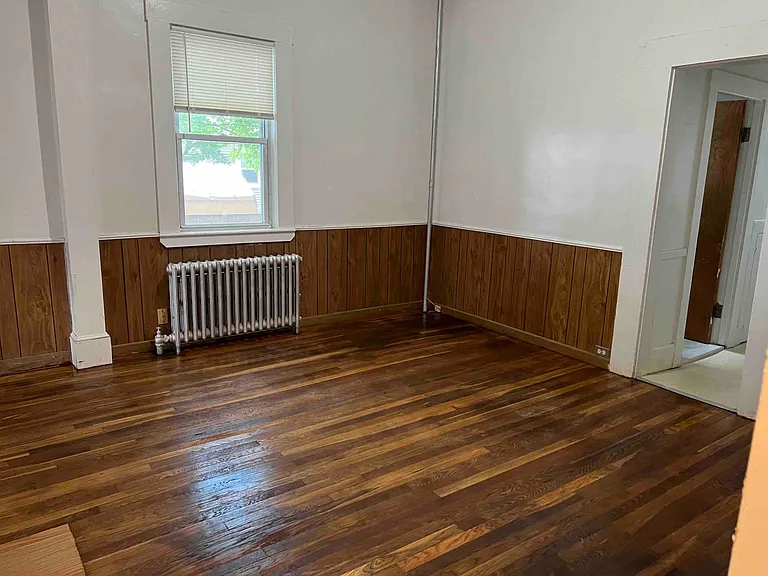 17 Munroe Ave #2 — Photo 6