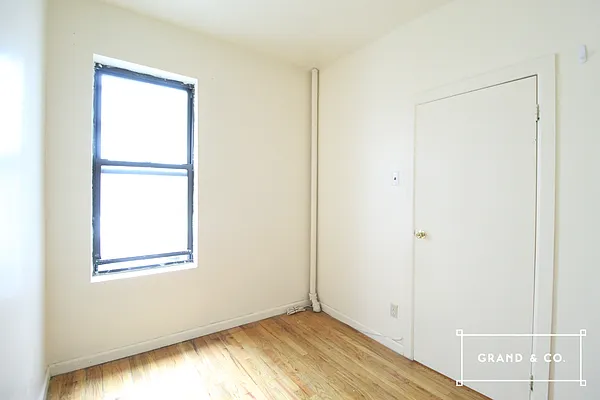 Rented by Grand & Co. | media 27