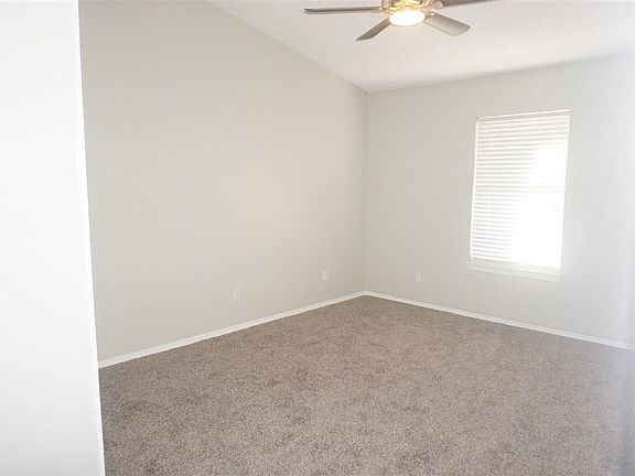4th image of 2201 Scenic Hwy APT P8