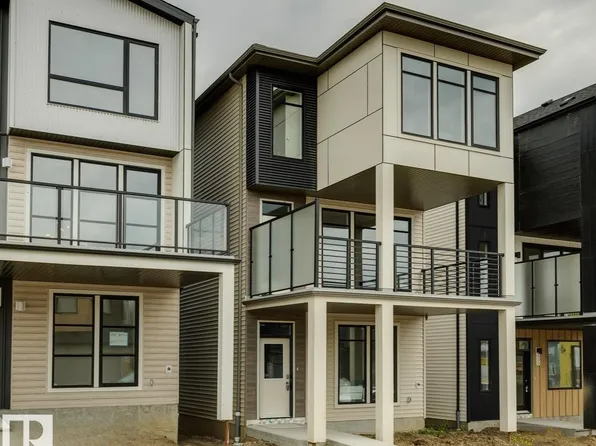 440 31st St NW, Edmonton, AB T6T 2C7