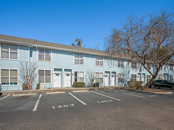 4th image of 3910 SW 20th Ave APT 1403