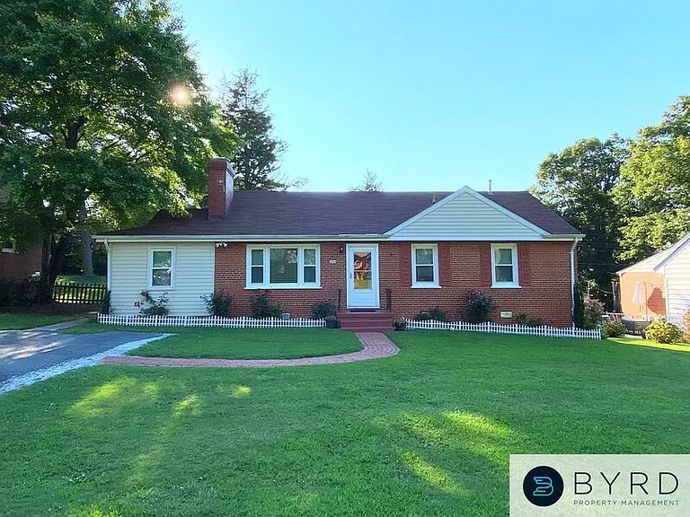 1228 Blue Jay Ln — Photo 2