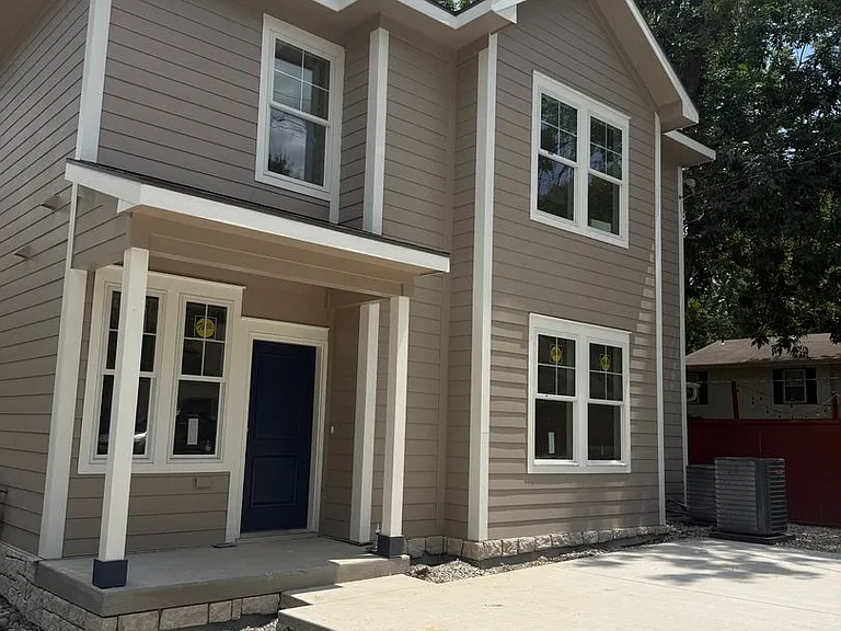 901 Missouri St — Photo 5