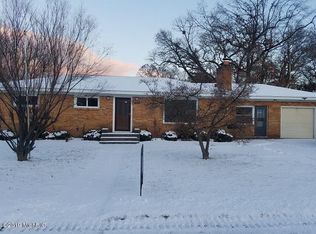 3226 Badger Ave SW, Wyoming, MI 49509