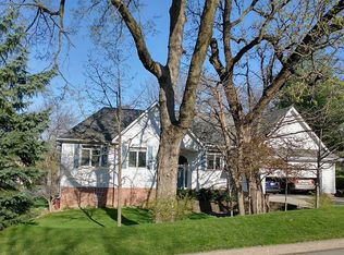 704 S 25th Ct, West Des Moines, IA 50265