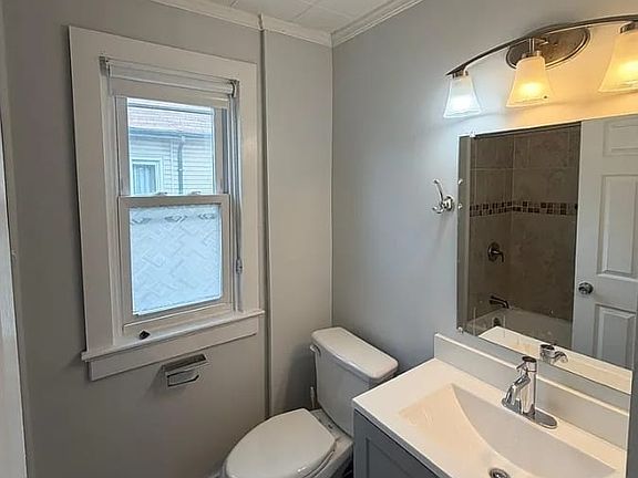 5th image of 164 Union Rd #1