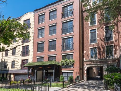 512 W Barry Ave APT 212, Chicago, IL, 60657