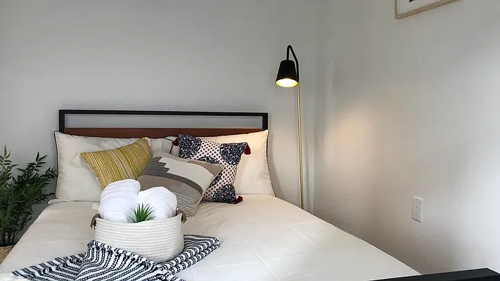 Rented by Nooklyn NYC LLC | media 56