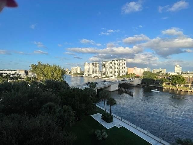1st image of 2900 NE 14th Street Causeway #606