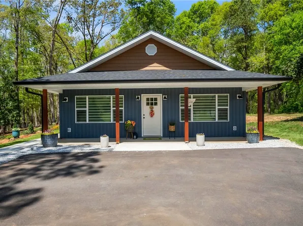 232 Scotland Rd, Seneca, SC 29678