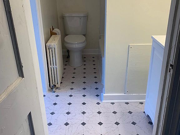 2nd image of 3841A Jefferson Pike