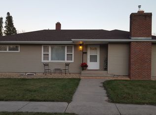 1513 8th St N, Fargo, ND 58102